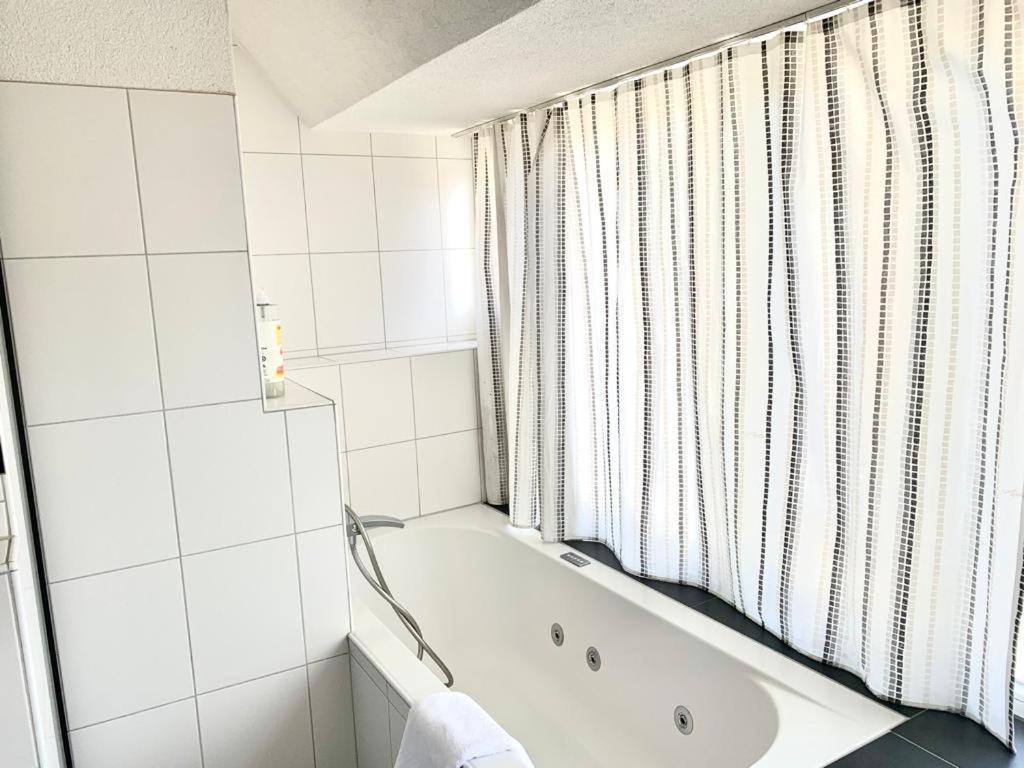 Hawa - Two Balcony - By Pa Apartamento